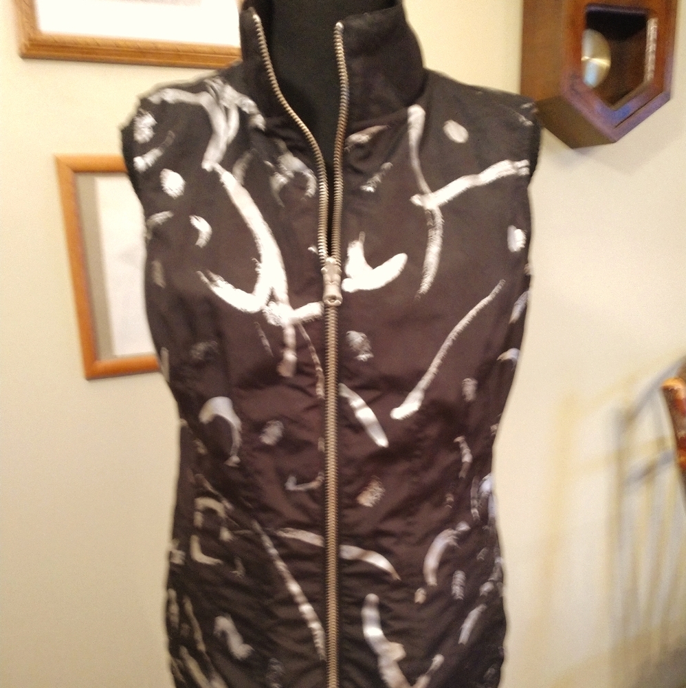 Reversible vest by Spanner